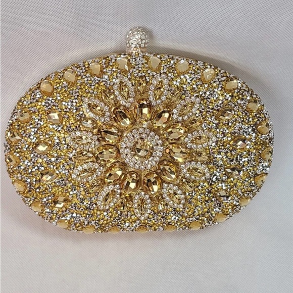 NWOT Diamond Women Clutch Evening Bags Bridal Crystal Flower. - Picture 1 of 5